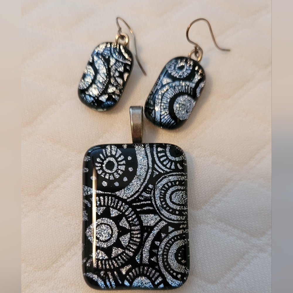 Pendant and earrings